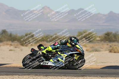media/Nov-01-2025-CVMA (Sat) [[fc0f7531b8]]/Race 10-Formula Superbike-Supersport Open/